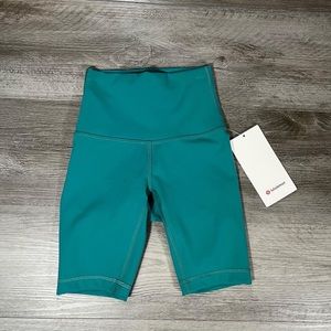 Lululemon Wunder Train High Rise Short 8"
